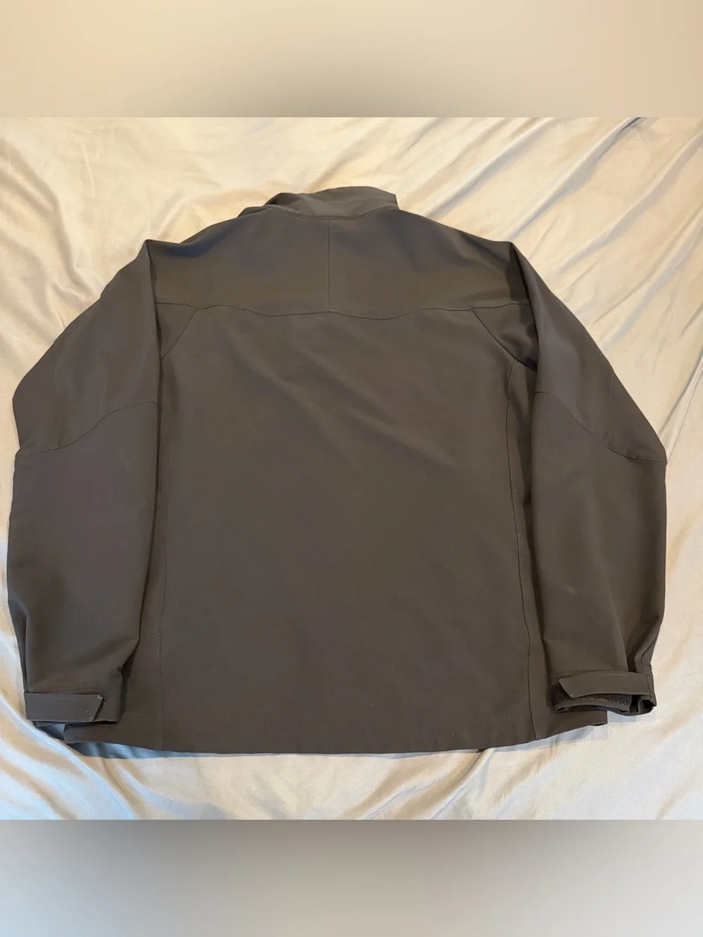 Patagonia Men's Black Softshell Jacket - Full Zip‎